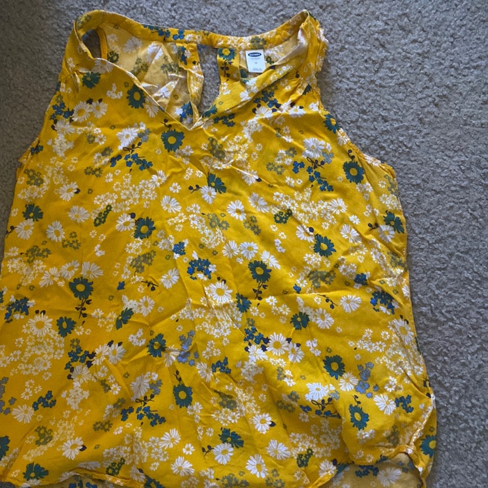 Old Navy yellow floral shirt